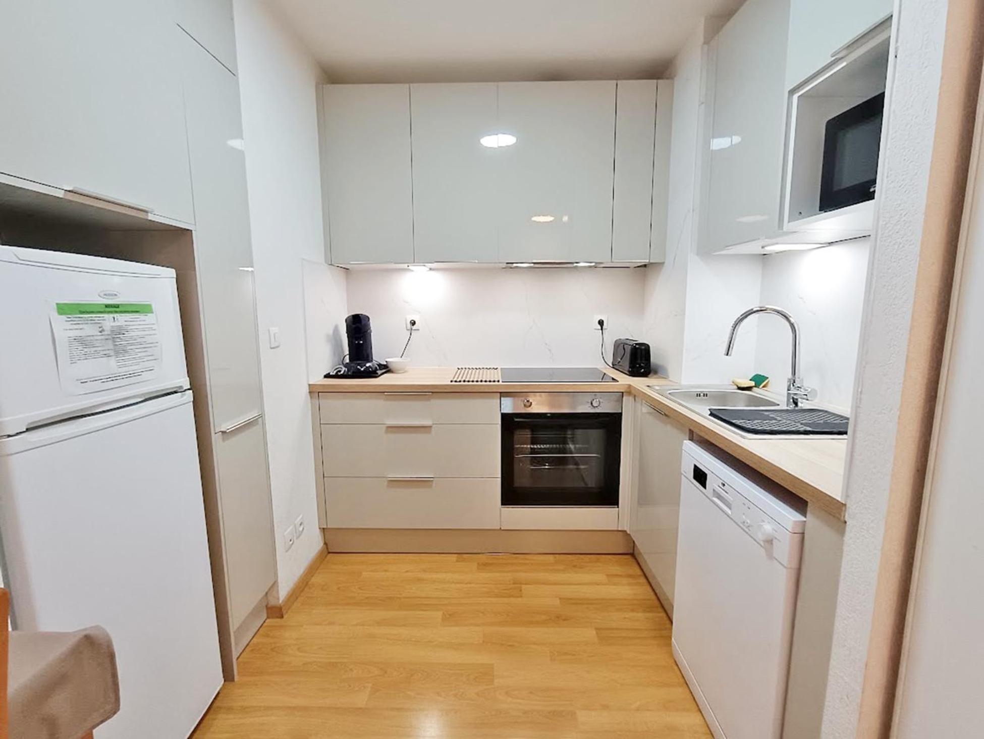 L'eterlou, T3, Centre Luchon, Wifi, Casier A Skis, Ascenseur, 6 Personnes Apartment Bagnères-de-Luchon